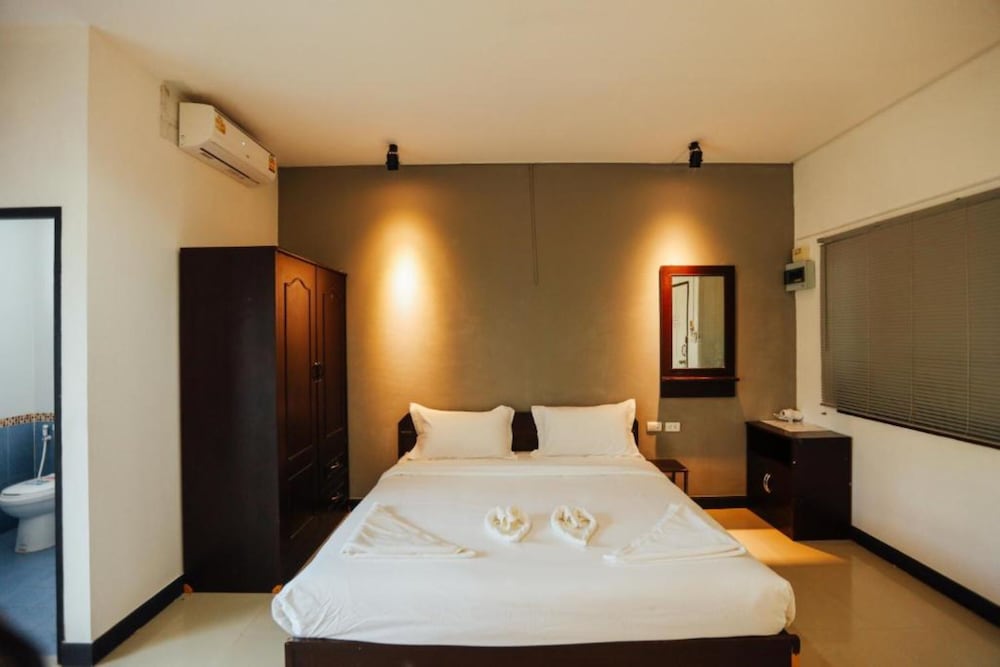 RoomQuest Patong Phuket 20/50