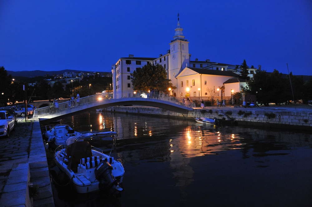 Hotel Kastel 2/30