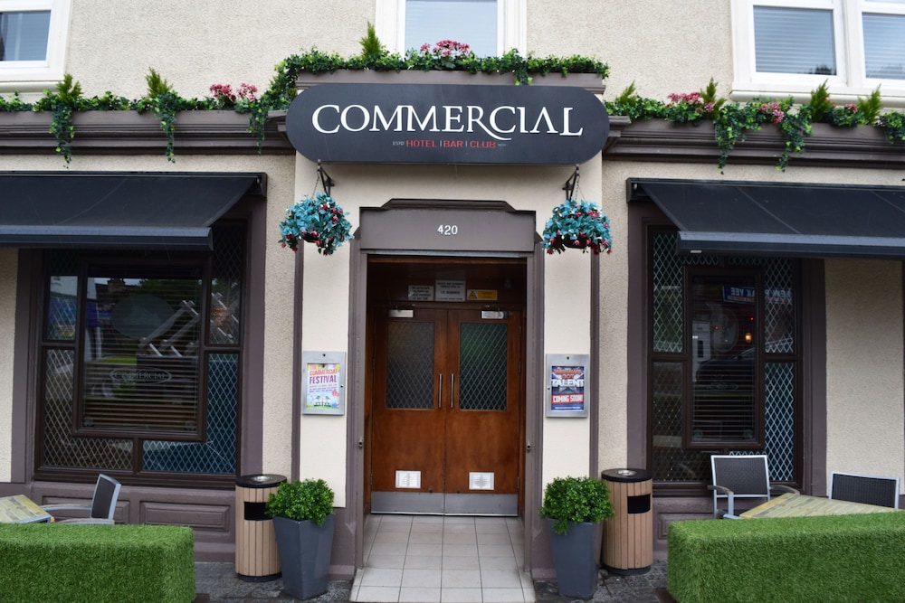 The Commercial Hotel 2/45