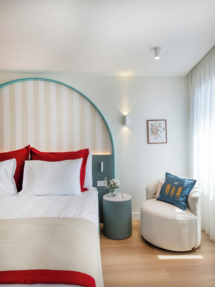 JUNO RESIDENCES 14/40