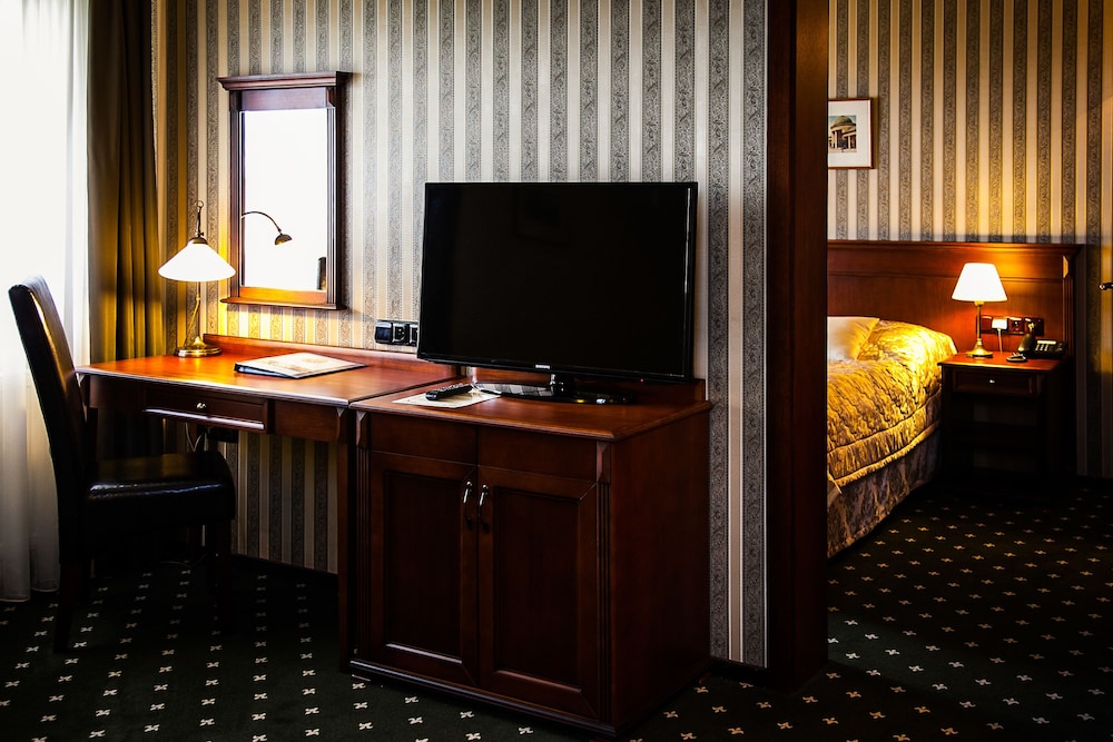 Golf Hotel Morris 54/62