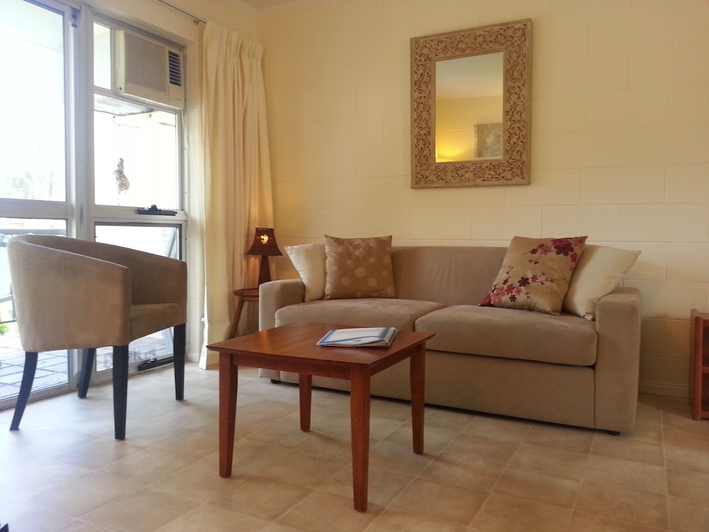 CLIFTON SANDS HOLIDAY APARTMENTS 30/49