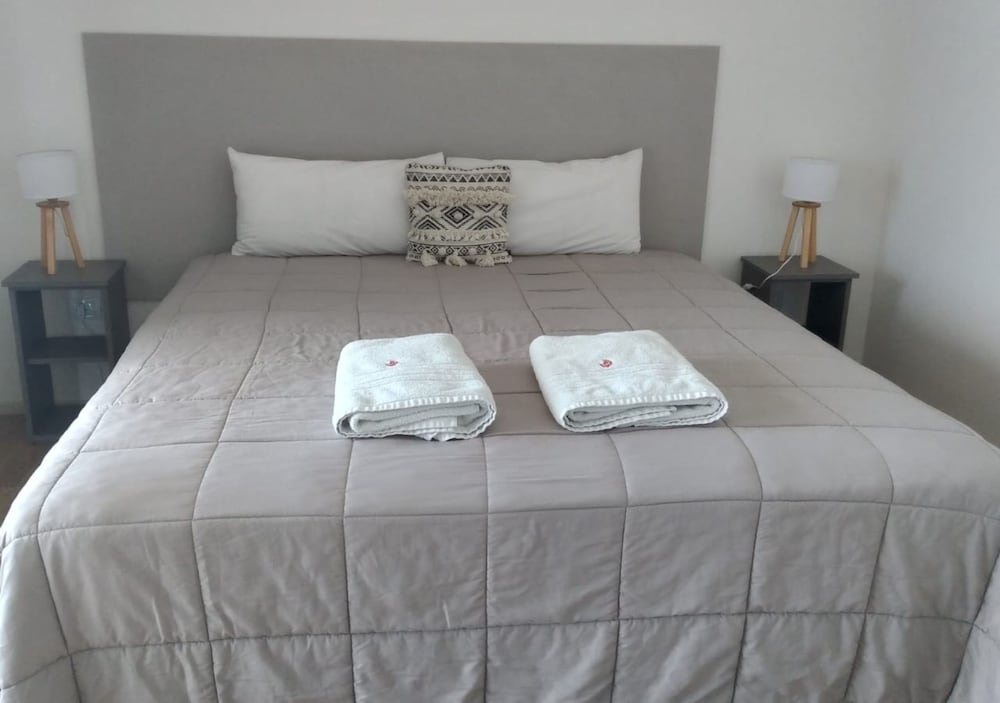 Apart Hotel Quijote by DOT Suites 12/44