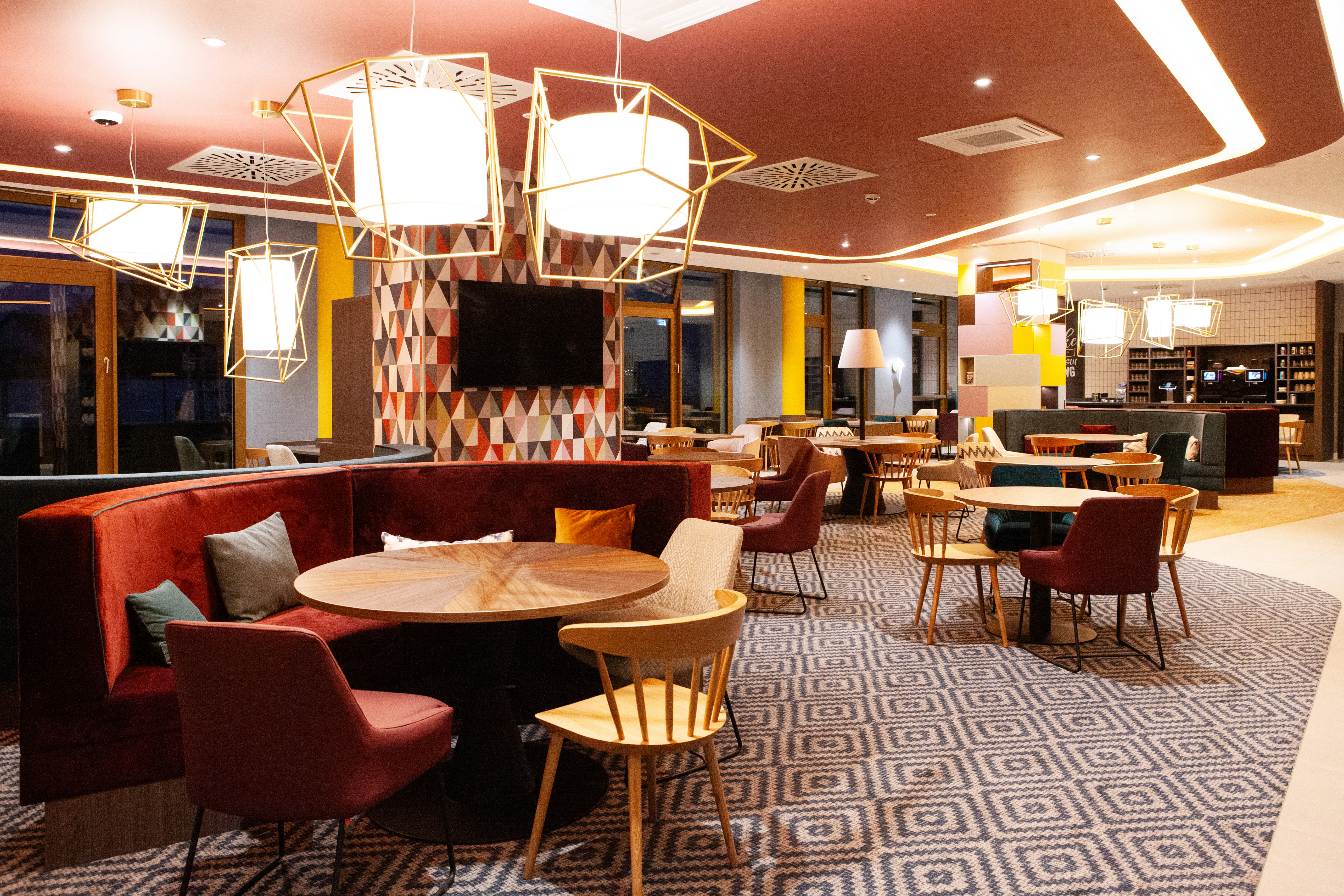 Hampton by Hilton Stuttgart Airport 25/50