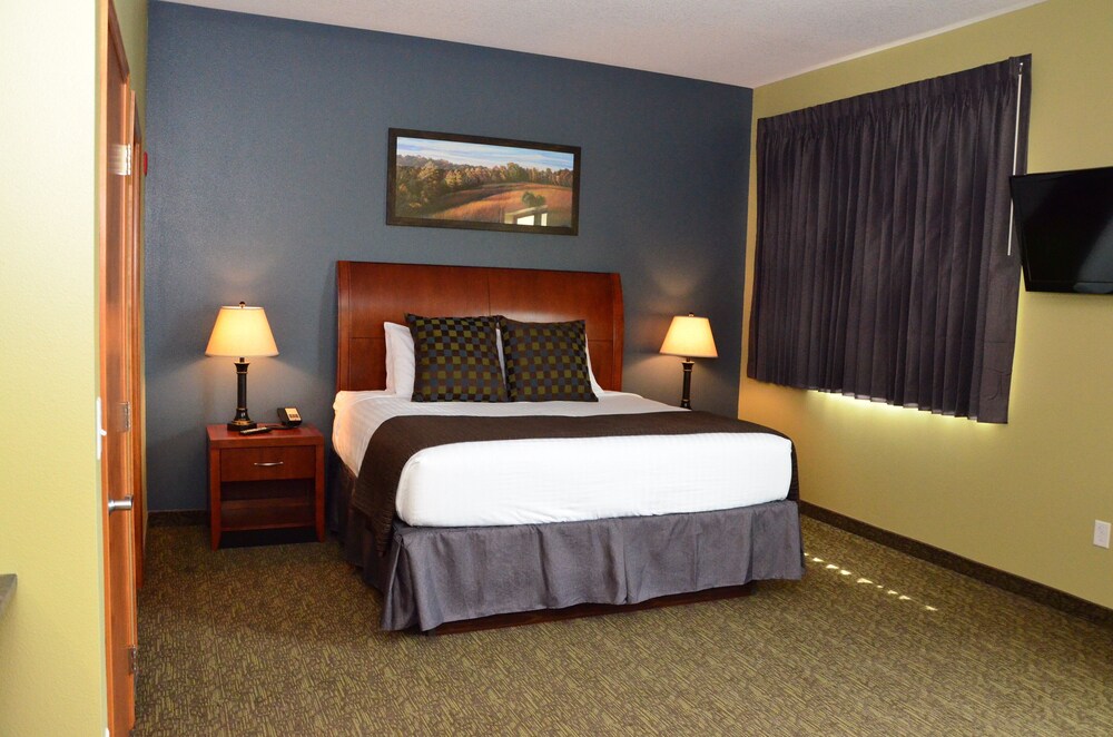 Cobblestone Inn and Suites Newton (ex. Boulders Inn & Suites) 23/55