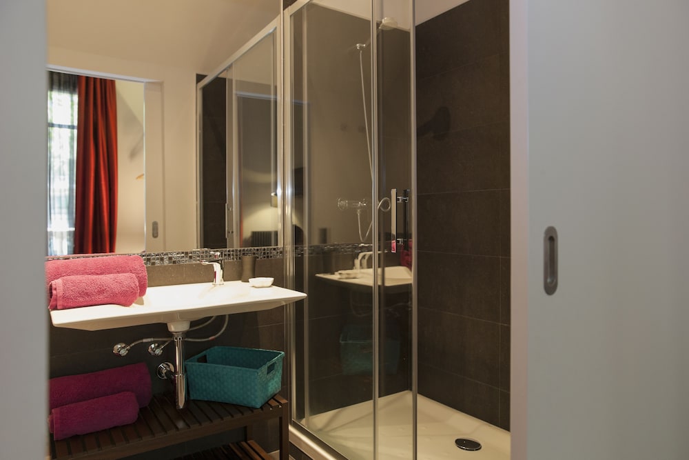 UMMA BARCELONA BED AND BREAKFAST BOUTIQUE 20/40
