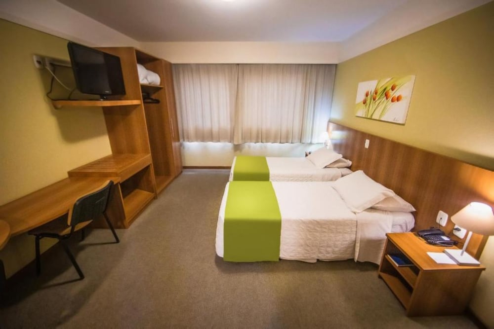 Tri Hotel Executive Caxias 12/25