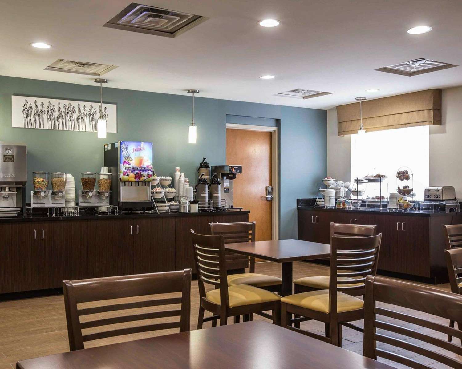 Sleep Inn Greensboro Airport 16/23