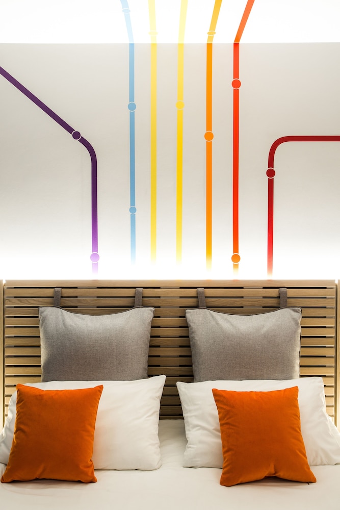 Ibis Styles Warszawa City 64/75