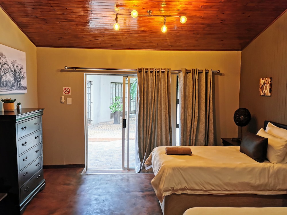 Aerotropolis Guest Lodge 9/50
