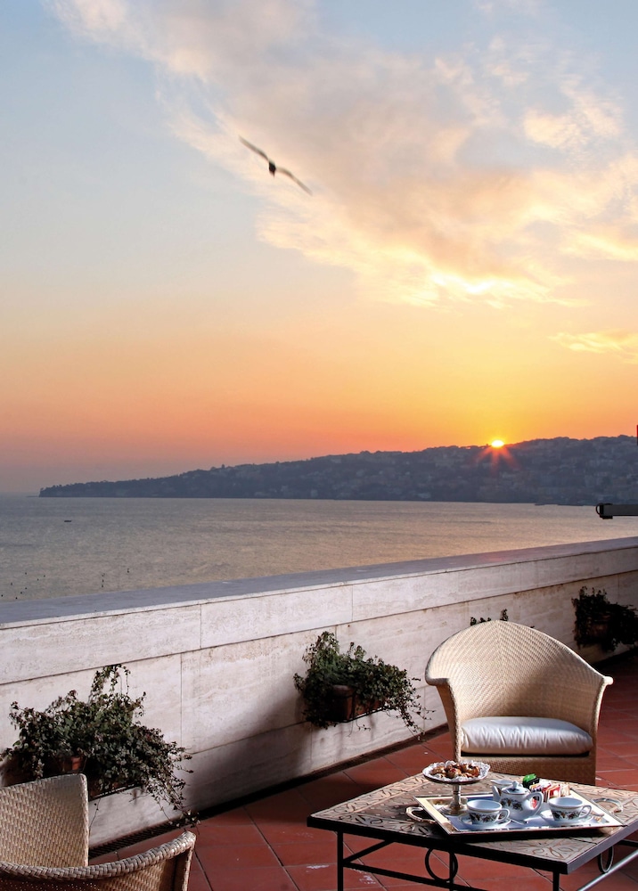 Grand Santa Lucia Hotel 39/43