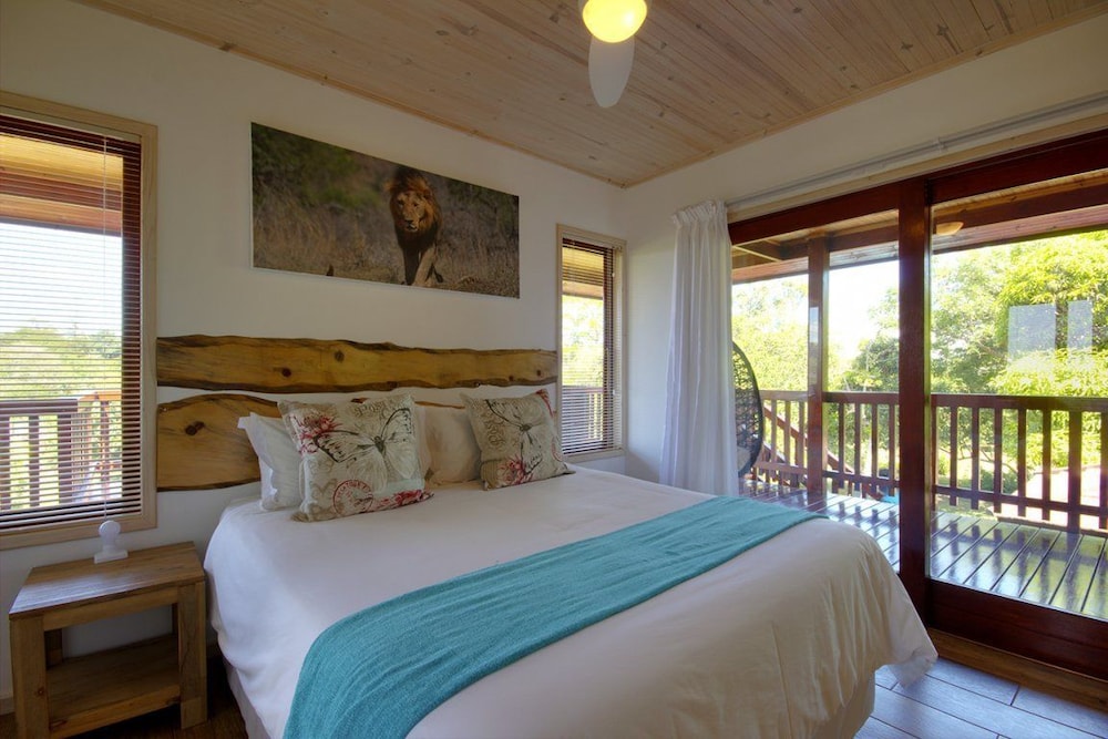 Monzi Safari Lodge 7/69
