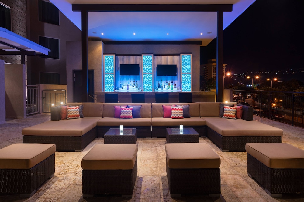 Courtyard By Marriott Kingston Jamaica 33/51