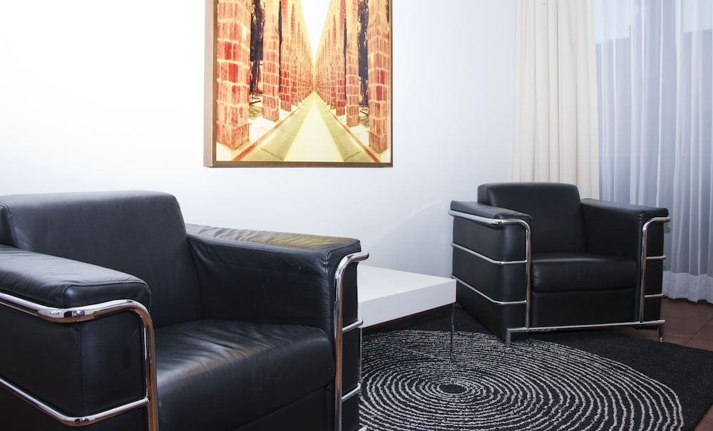 Herencia Hotel By Hosting House 32/50