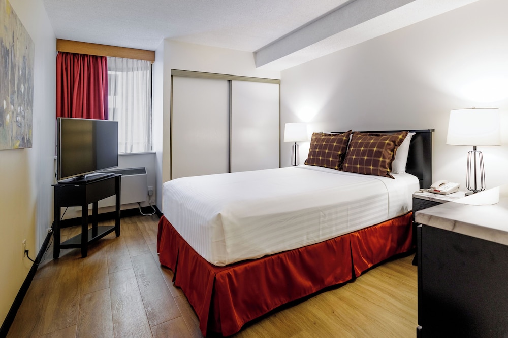 Cartier Place Suite Hotel 18/64