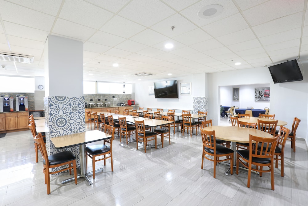 San Juan Airport Hotel 40/47