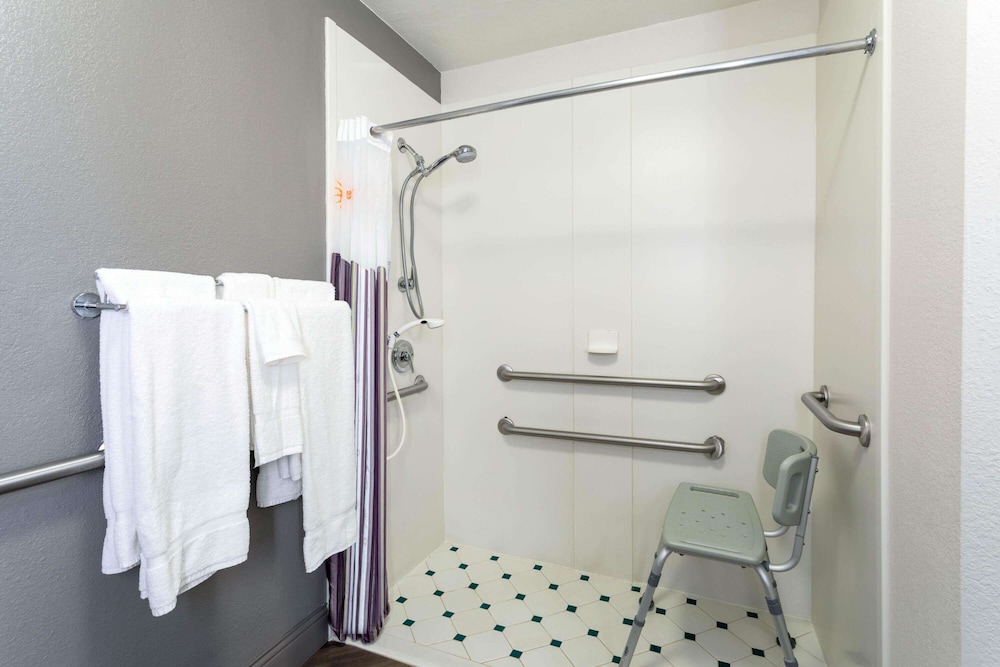 La Quinta Inn & Suites by Wyndham Denver Boulder-Louisville 13/44
