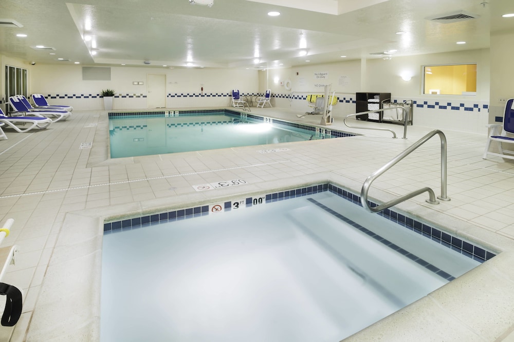 Fairfield Inn And Suites By Marriott Burley 13/31