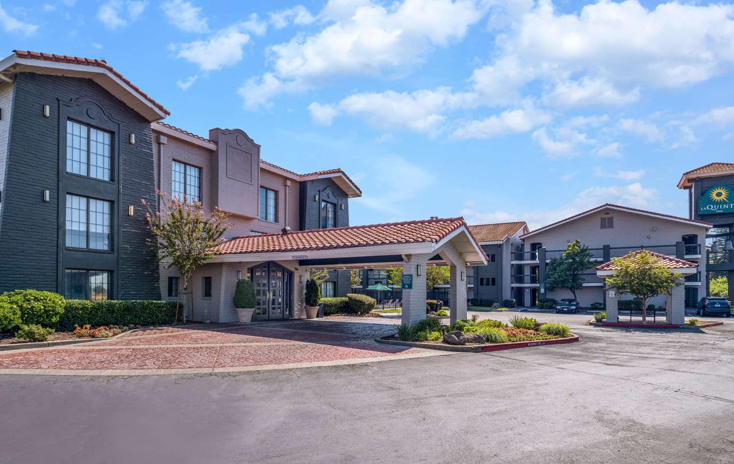 La Quinta Inn Sacramento North 35/39