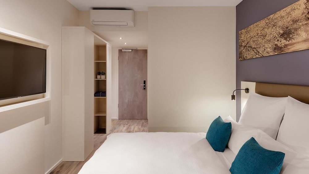 Amper Art Hotel 8/19