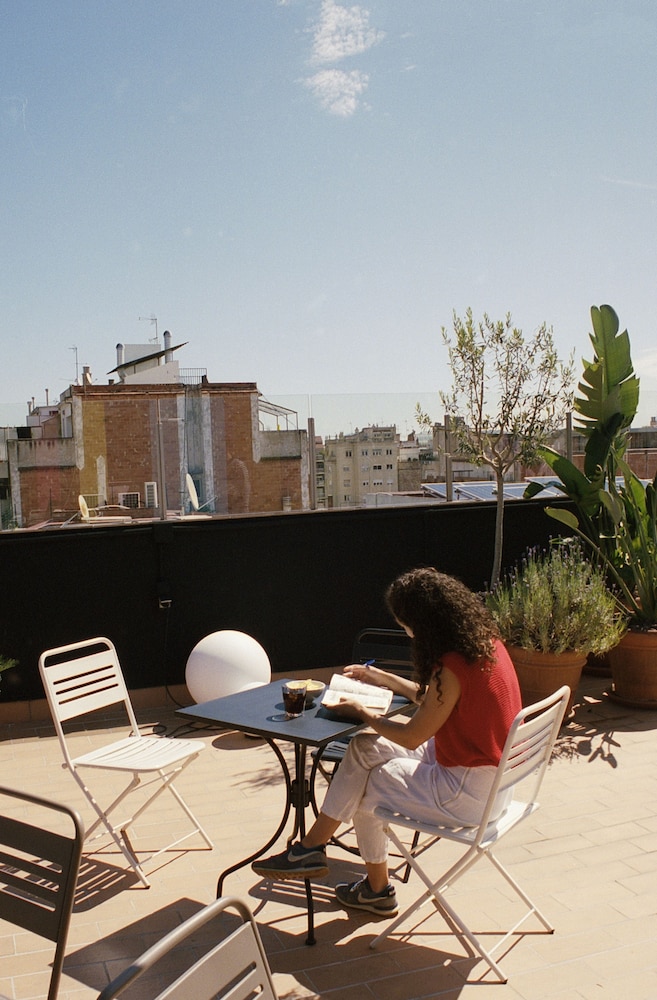 Pol And Grace Hotel Formerly Guillermo Tell 17/32