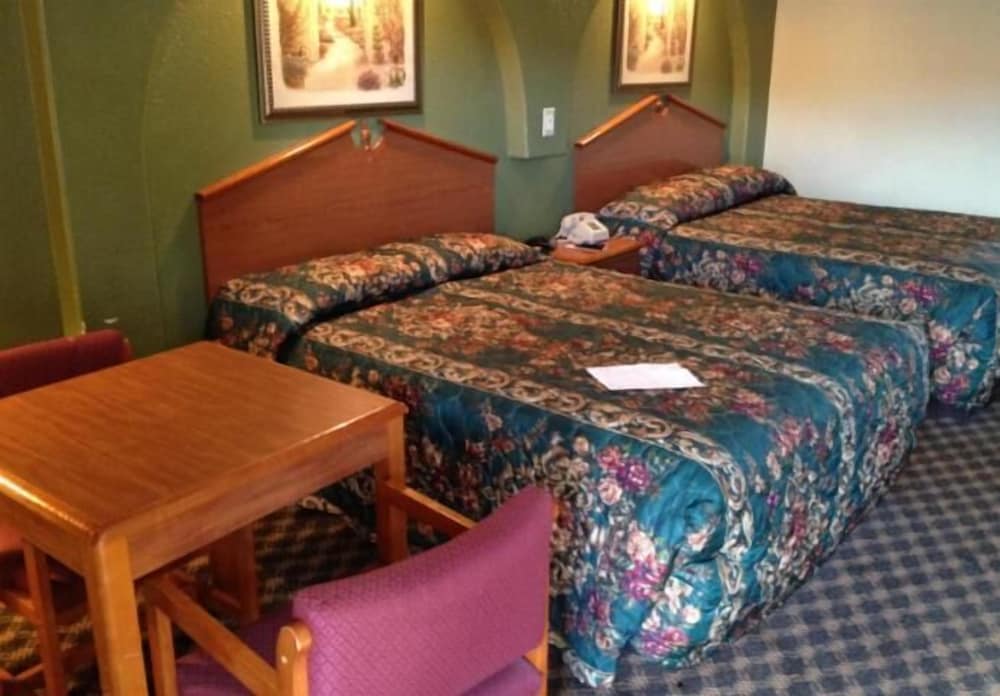 Budget Inn San Antonio Downtown I-10 East 21/27