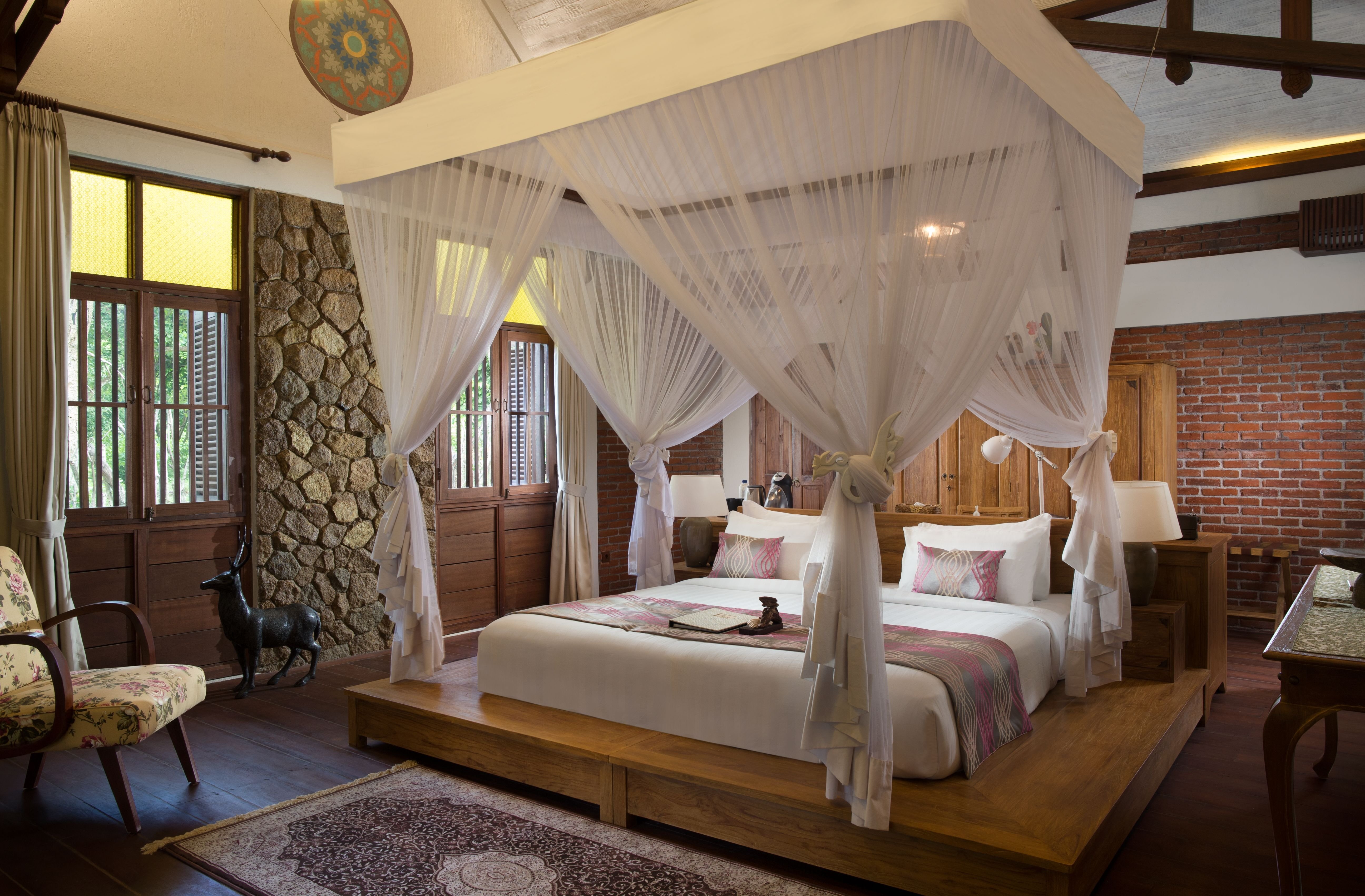 2 BEDROOMS, FOREST, VILLA