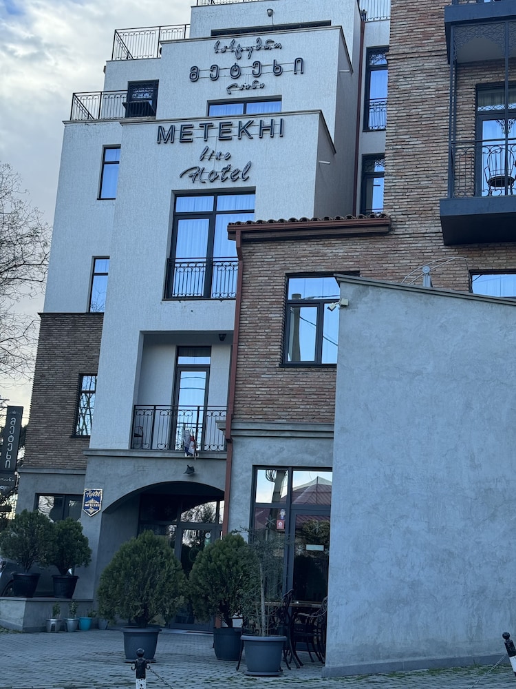 Metekhi Line 2/69