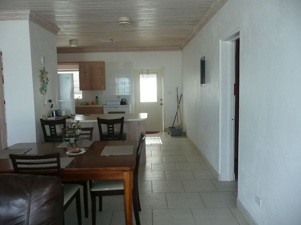 Cottage Cut Villas 16/28