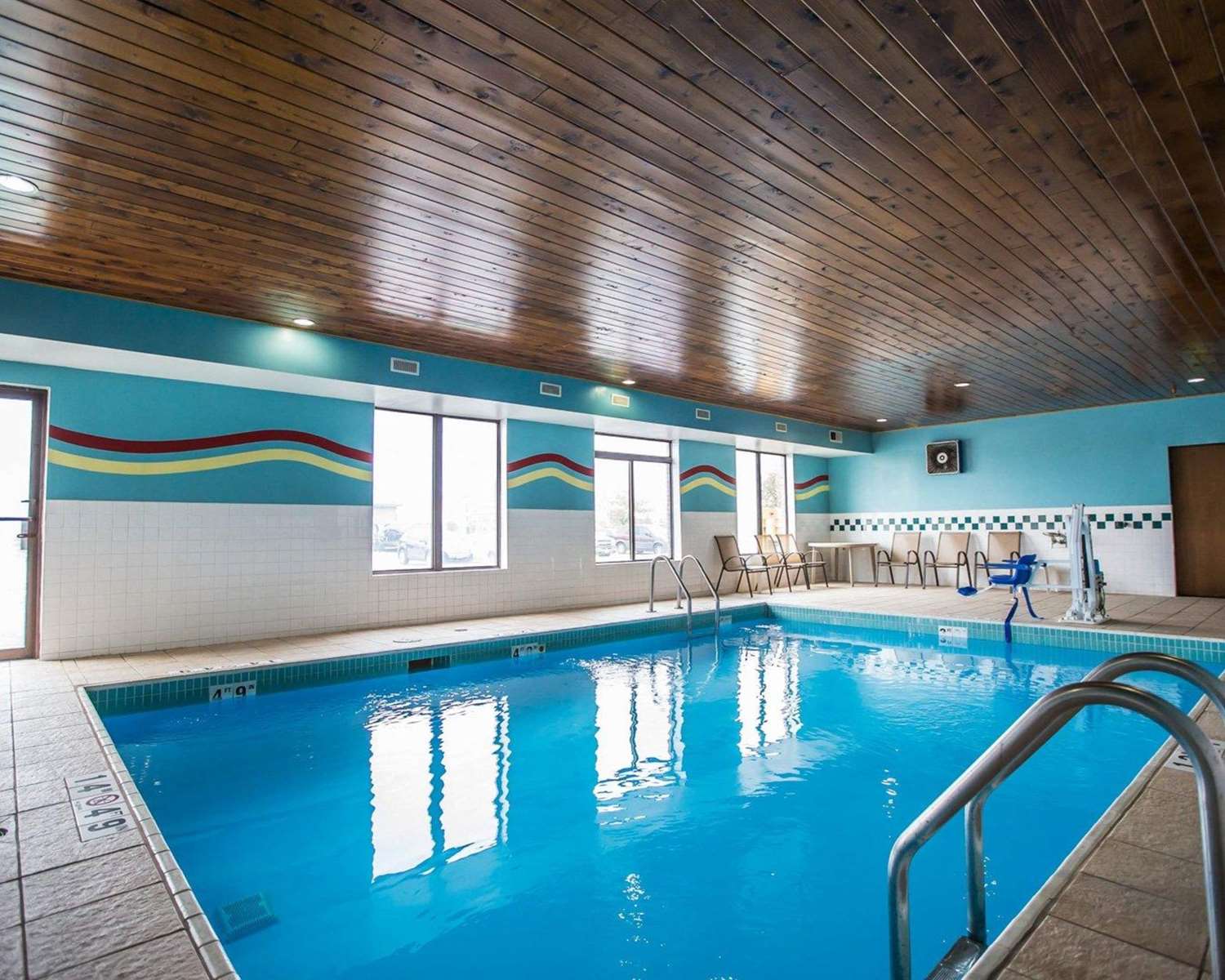 swimming pool spa