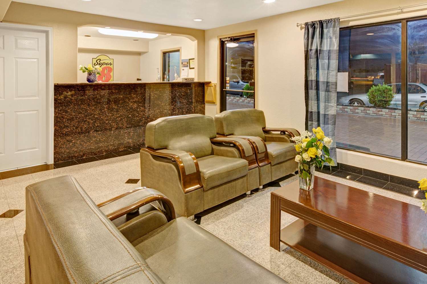 Super 8 by Wyndham Mont Belvieu/Baytown East 14/21