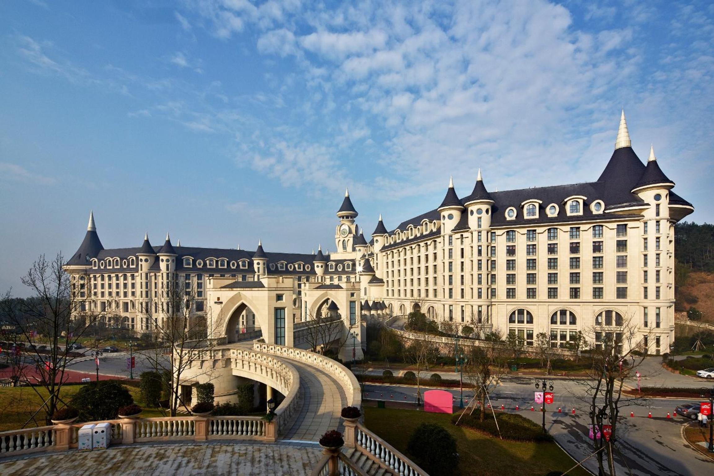 Yinrun Jinjiang Castle Hotel 2/33