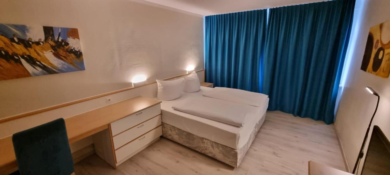 Hotel B99 14/39