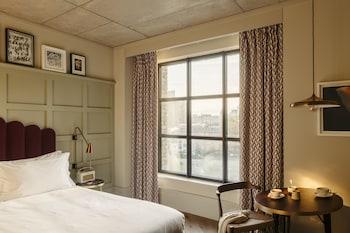Roomy, King and Twin Beds