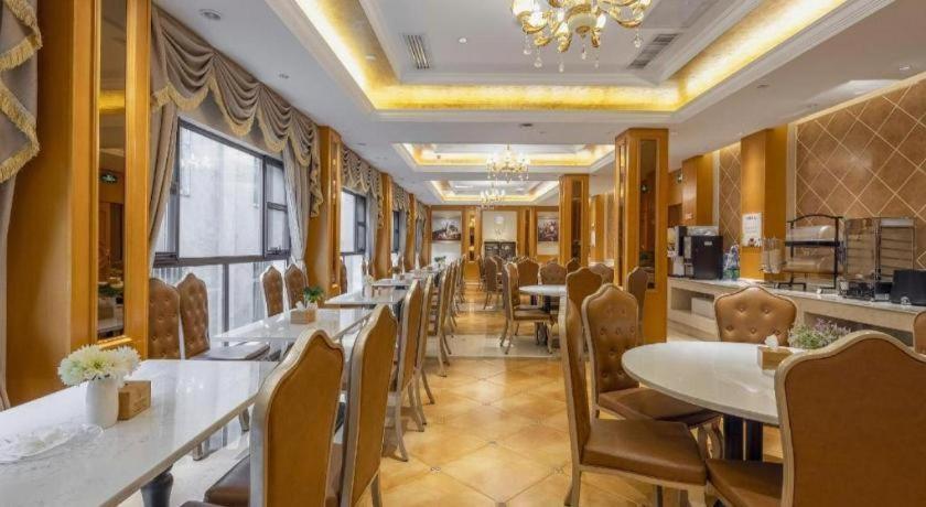 Vienna Hotel (Chuanxin Drum Tower Metro Station, Beijing Road) 39/50