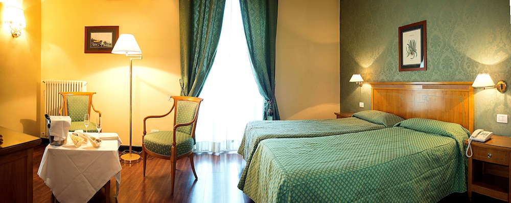 Real Orto Botanico Hotel 8/62