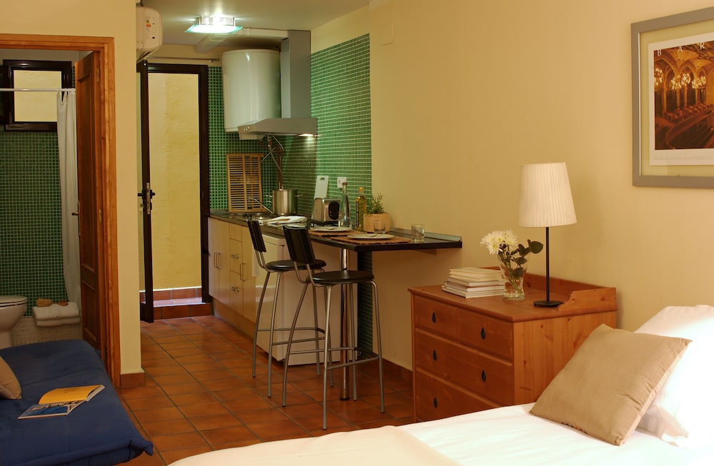 AinB Las Ramblas Guardia Apartments 35/60