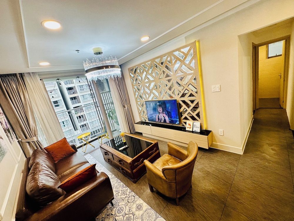Scenic Valley Suite 31/50