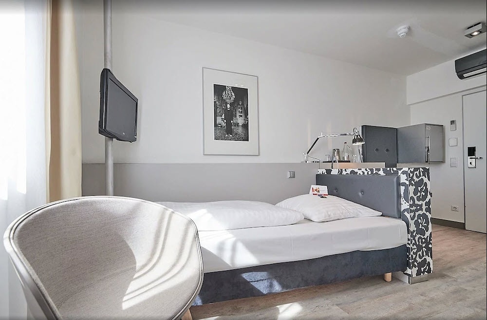 Hotel Amadeus 20/72