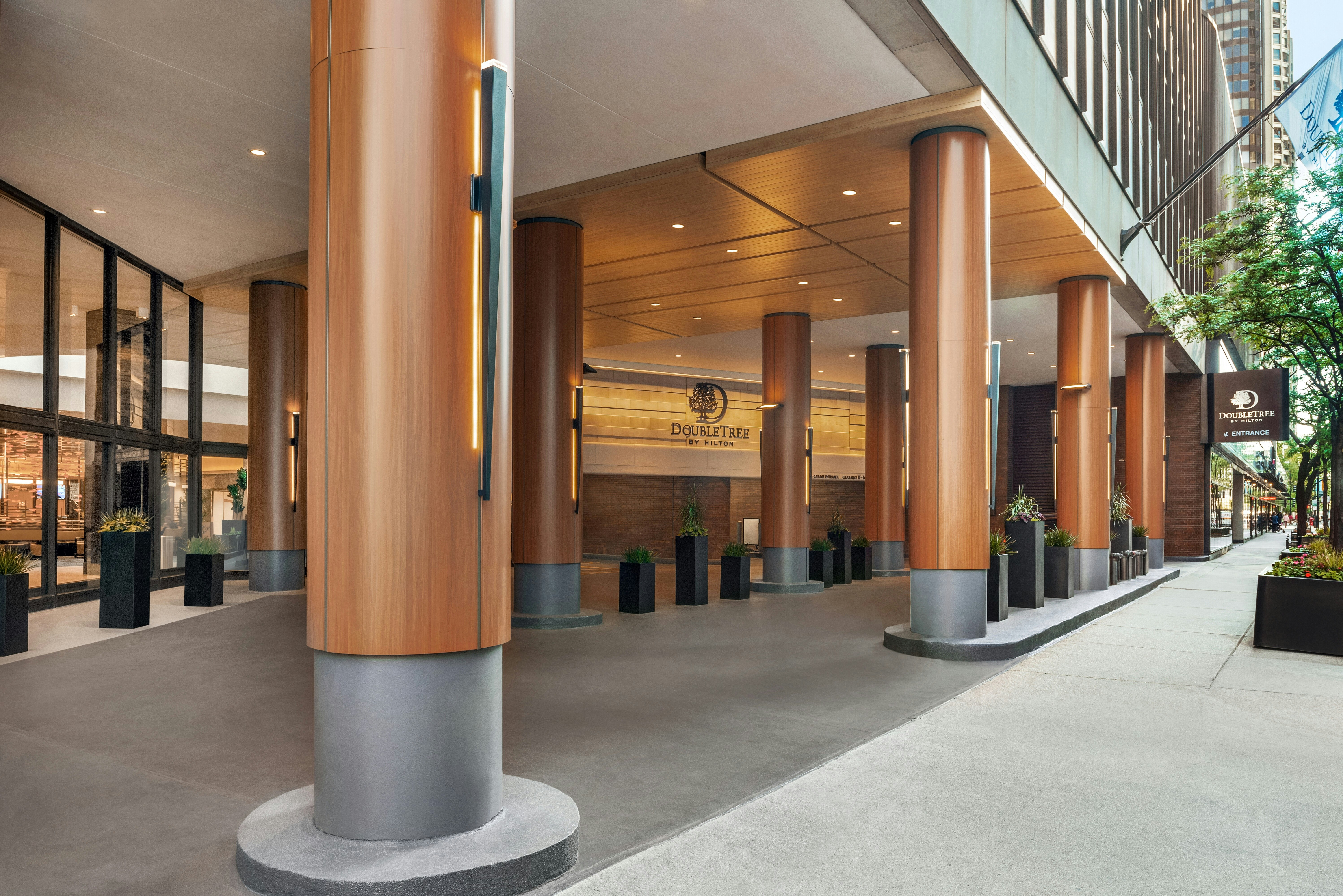 DoubleTree by Hilton Hotel Chicago Magnificent Mile 15/79