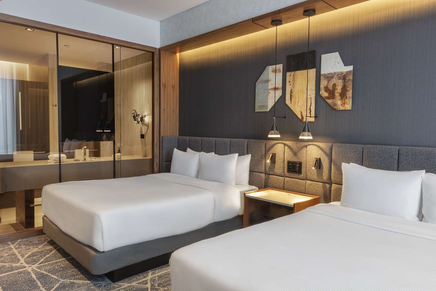 ROOM, 2 QUEEN BEDS, EXECUTIVE LEVEL