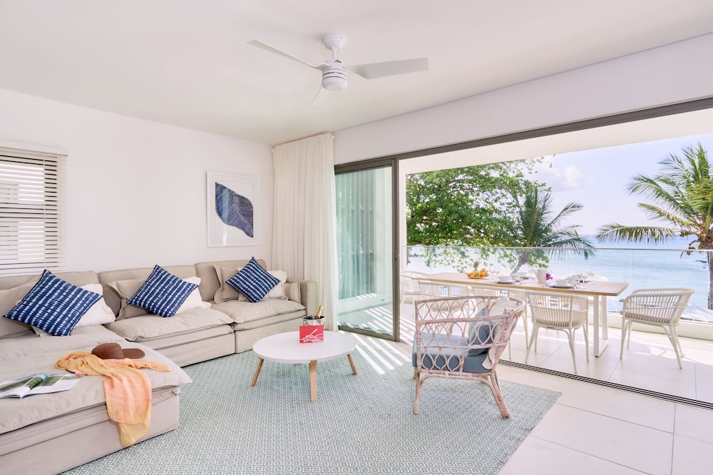 Les Estivales Beachfront Suites & Penthouses By Lo 25/48
