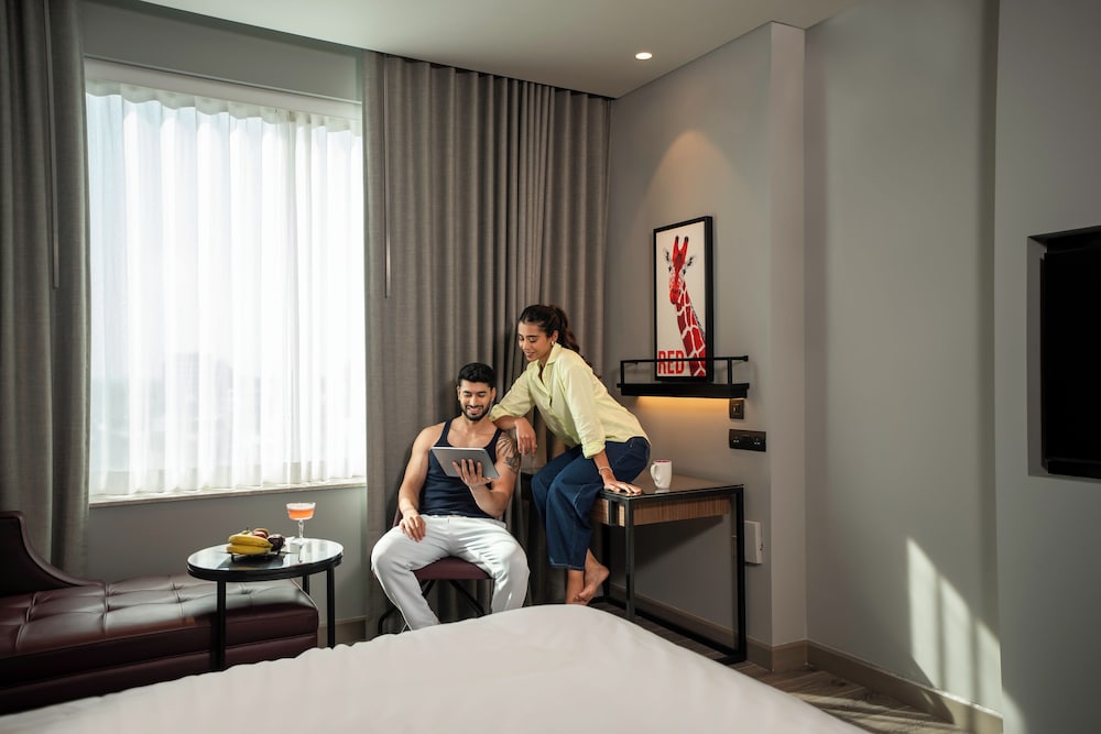 Radisson RED Indore 7/22