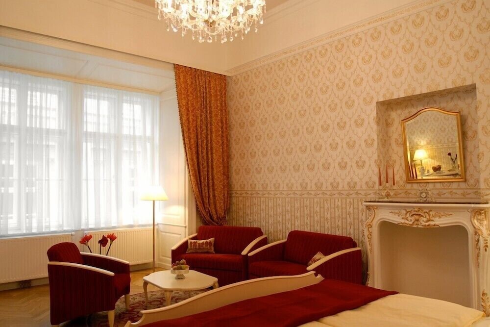 Pertschy Palais Hotel 44/56