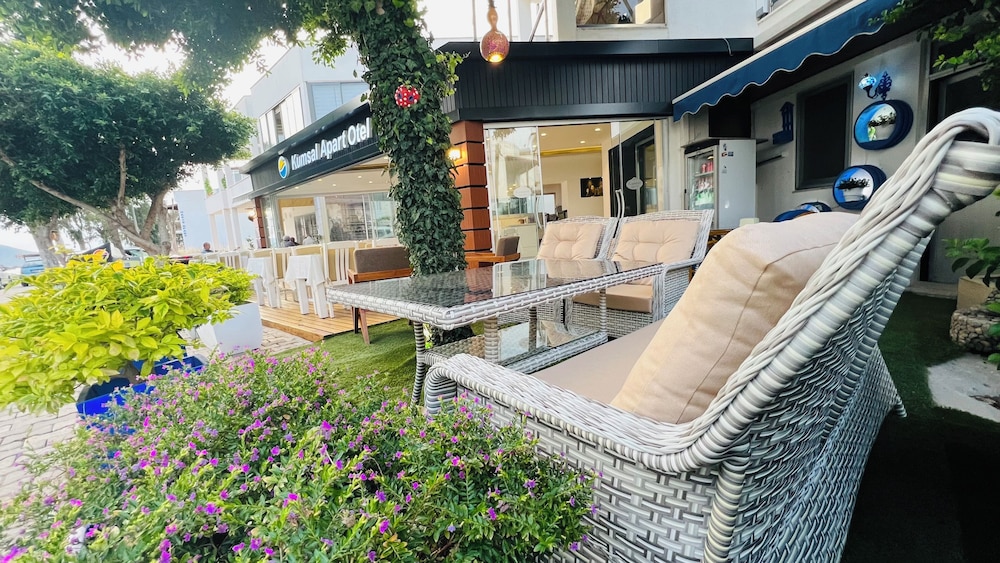 Kumsal Apart Otel Turgutreis 25/28