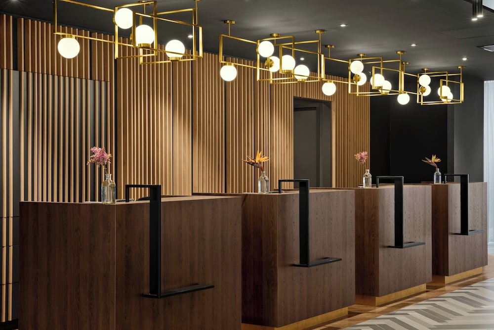 Lobby at RENAISSANCE AMSTERDAM SCHIPHOL AIRPORT HOTEL, AMSTERDAM