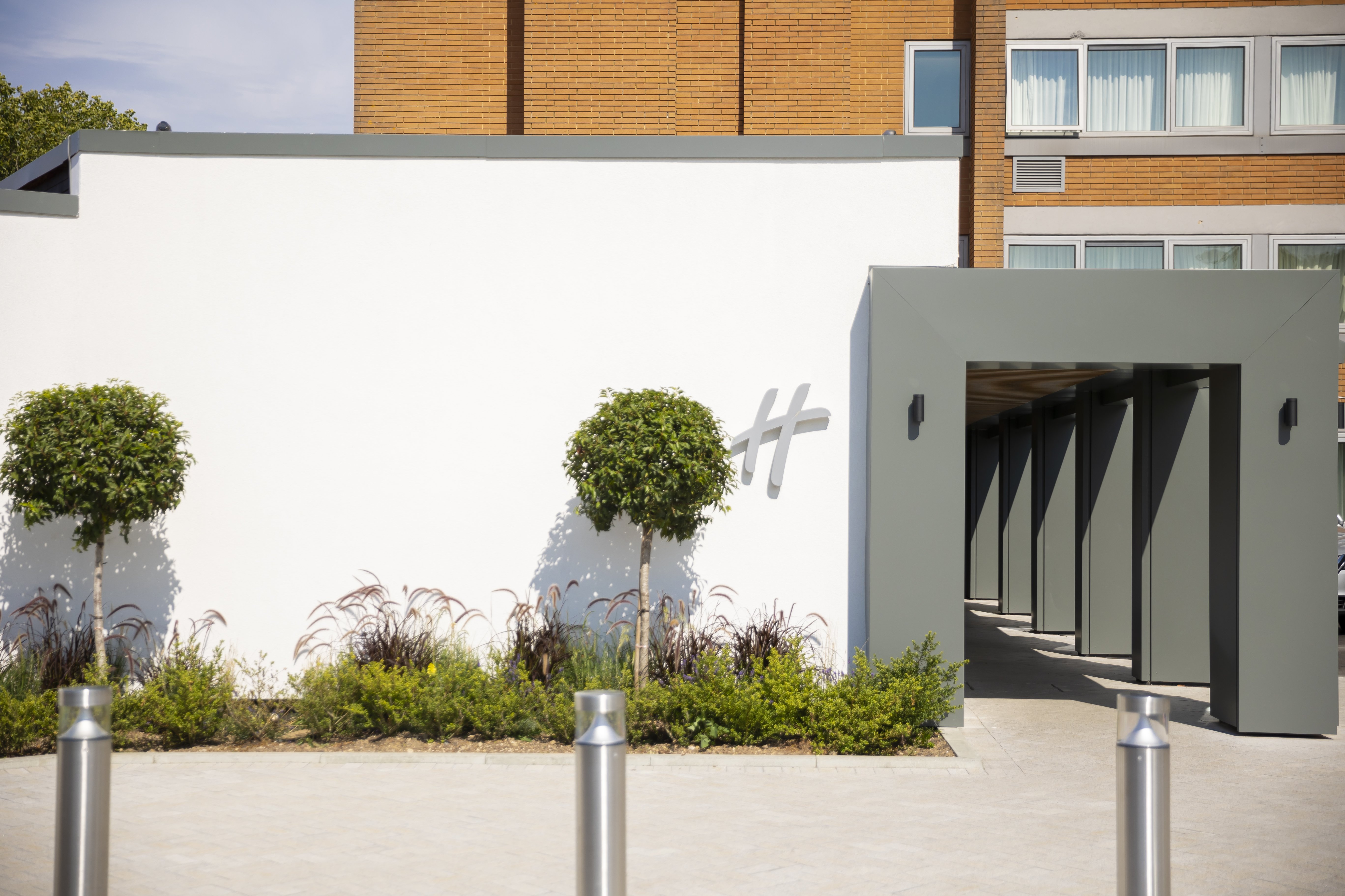 Holiday Inn Gatwick Airport in HORLEY