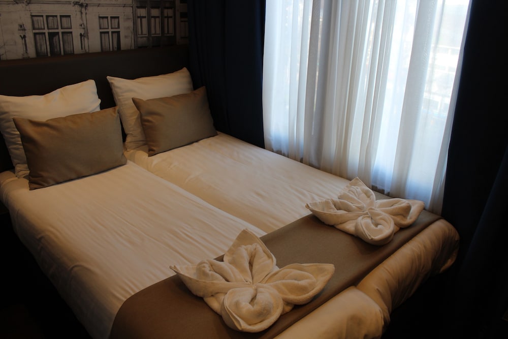 Royal Amsterdam Hotel 32/70