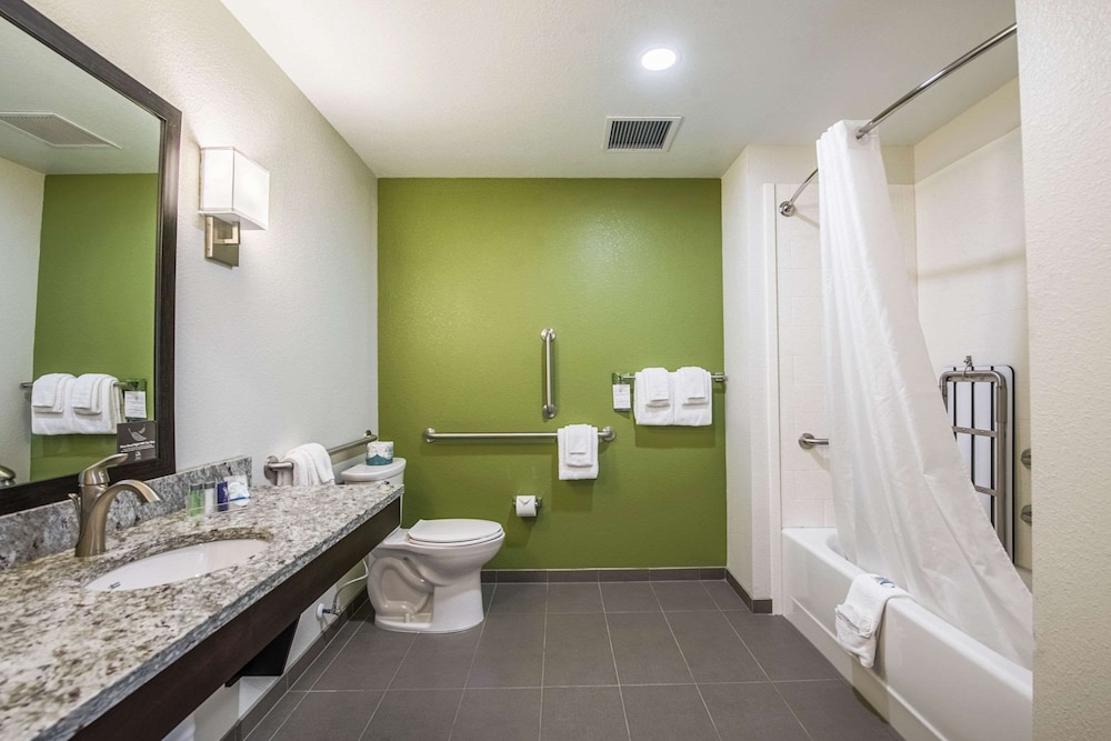 Sleep Inn & Suites Galion OH 15/36