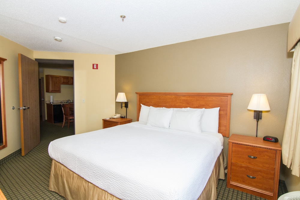Americinn By Wyndham Peoria 7/59